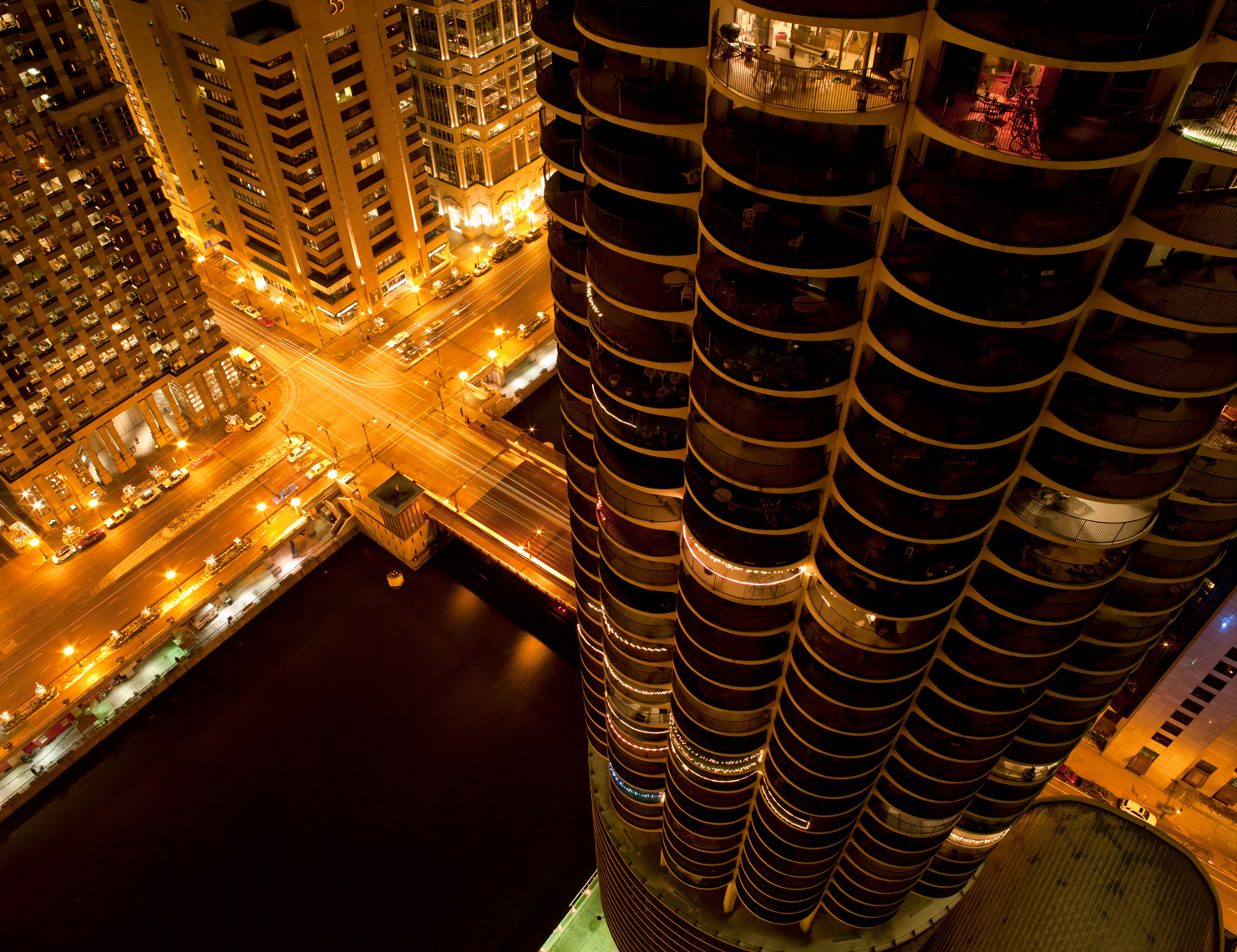 Marina-city-chicago-poul-ober-photography