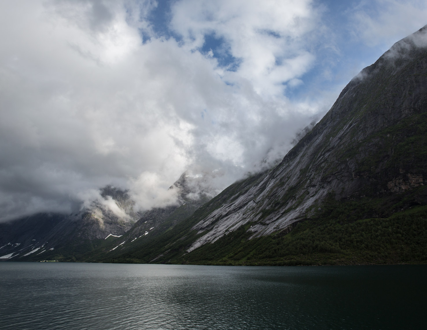 Norway-fjord-Poul-Ober-Photgraphy